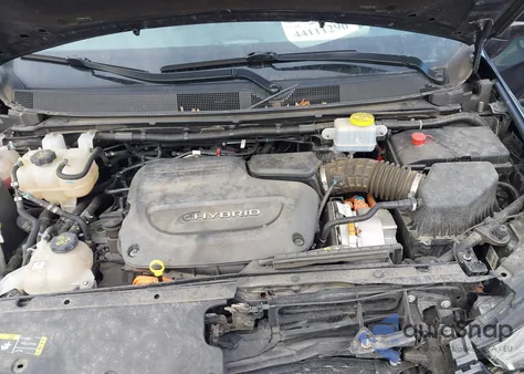 2021 Chrysler Pacifica Hybrid Touring L z USA, uszkodzony, nr VIN 2C4RC1L7XMR594184